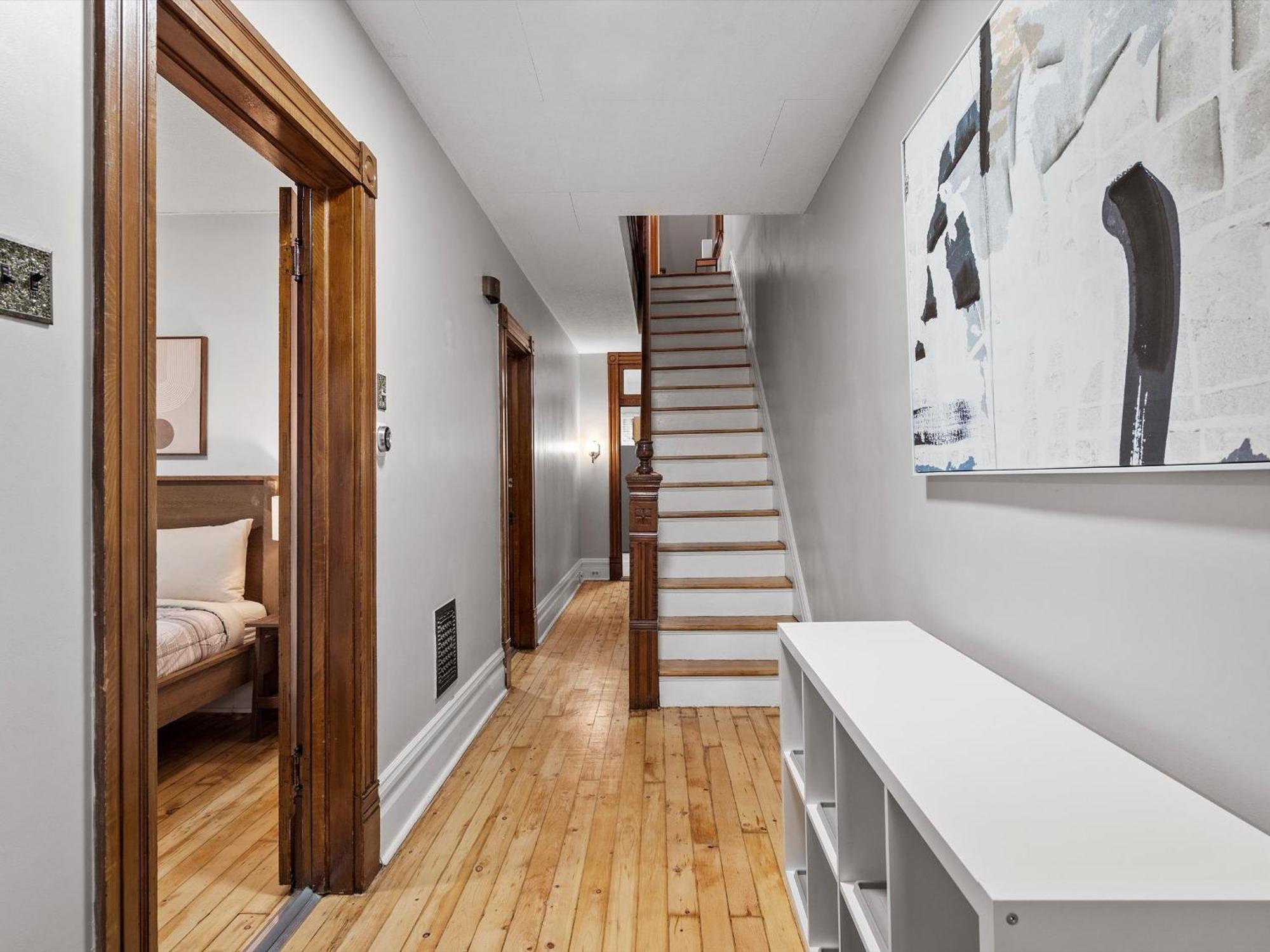 Homestay Oakland, !a Modern And Stylish Private Bedroom With Shared Bathroom Pittsburgh