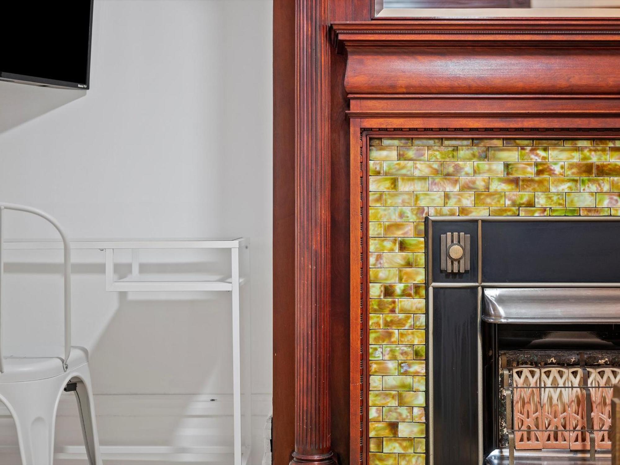 Homestay Oakland, !a Modern And Stylish Private Bedroom With Shared Bathroom