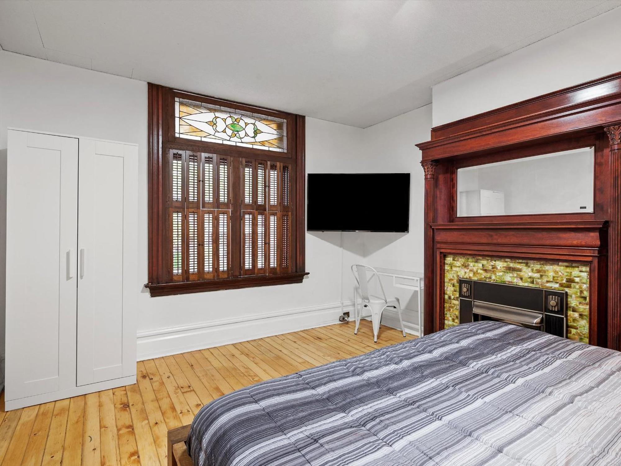 Oakland, !a Modern And Stylish Private Bedroom With Shared Bathroom *